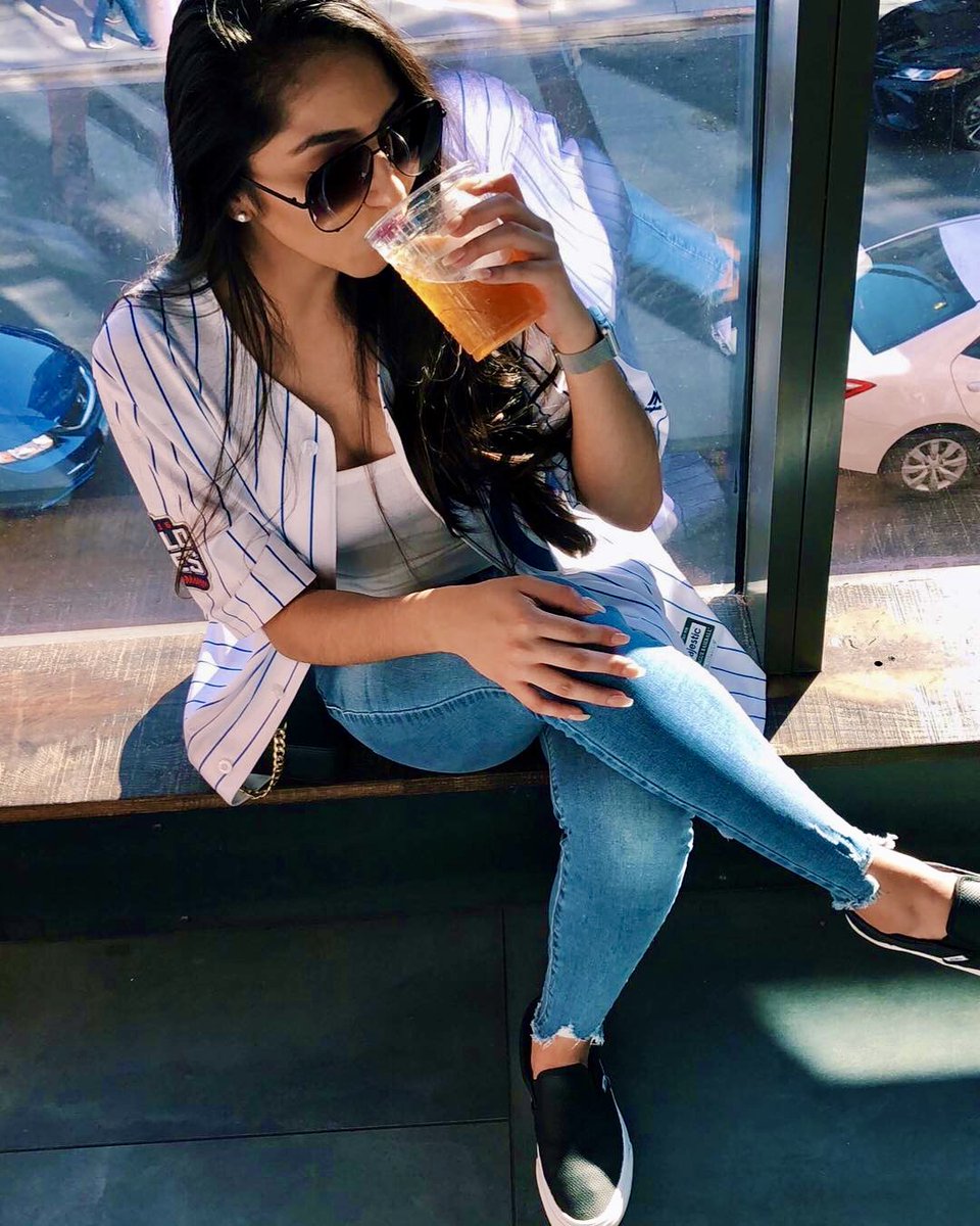 Our doors open at 3:30pm for the @cubs game today! ⚾️ Come grab a cold one before the game! 🍻🐻