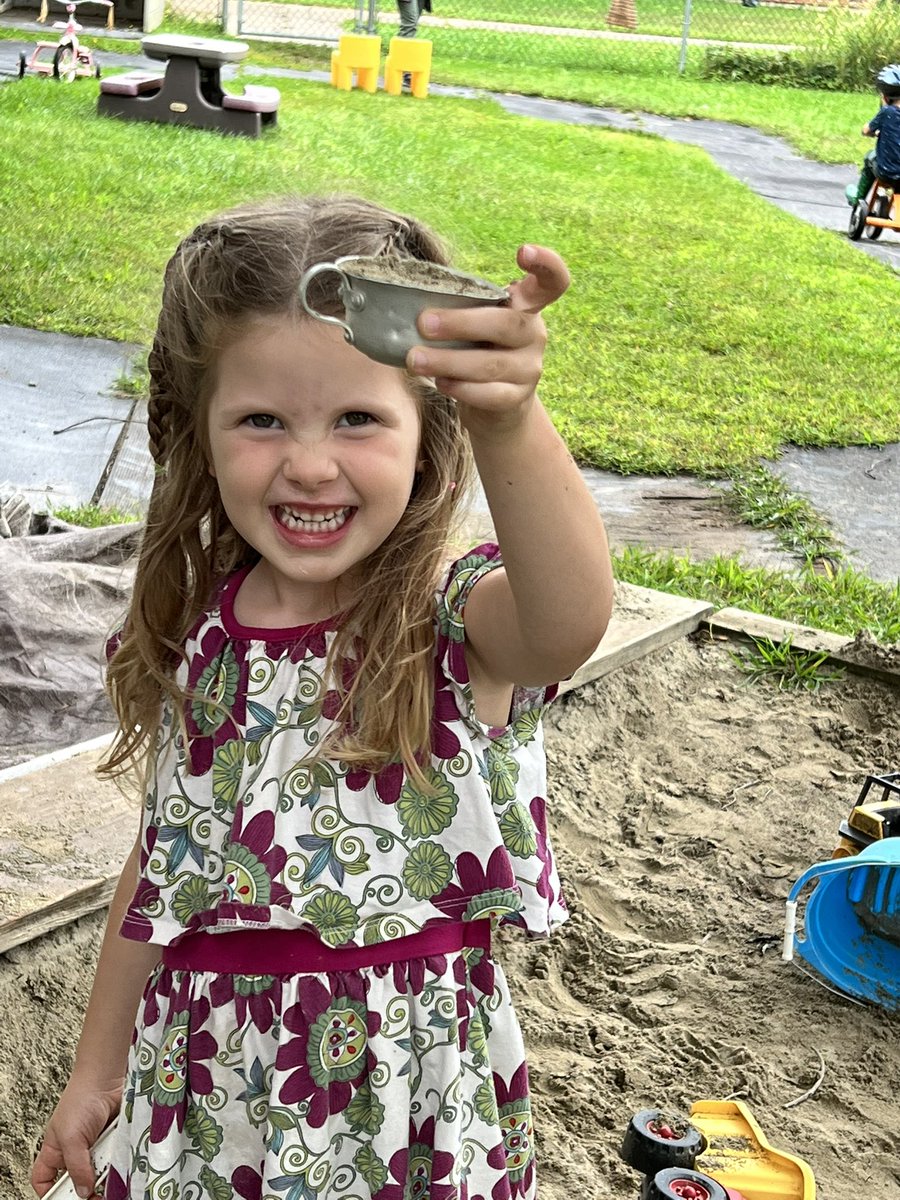 SCSVTPREK's tweet photo. A wonderful first day at SCS Preschool! The children engaged in so much active play and are quickly forging new friendships. #cvsdvt #scslearns https://t.co/1aG8IXacGJ