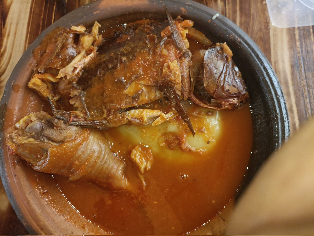 Whoever invented fufu and lightsoup, God bless you wati! 😋 What a combo 💪🏾