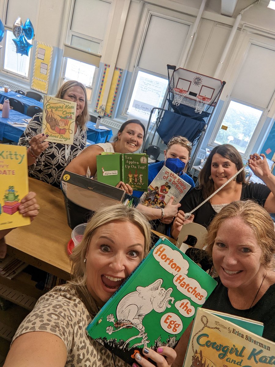 Mrs. Devery tweet media