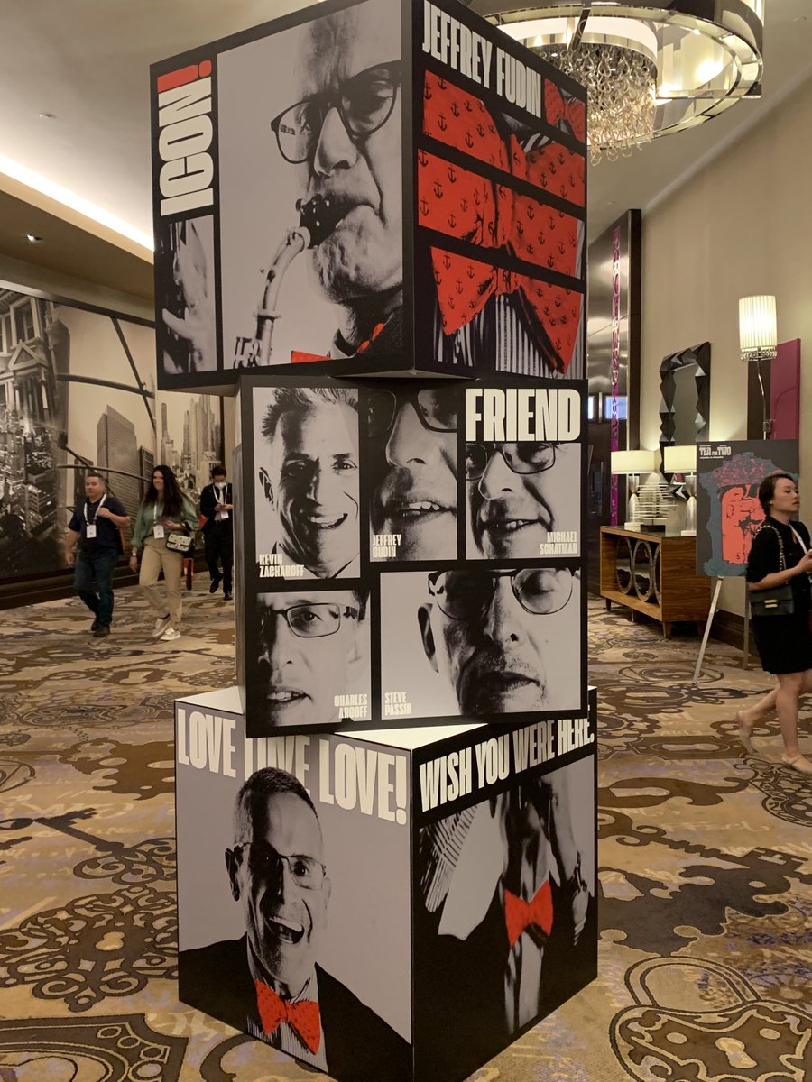 A fitting tribute to <a href="/JeffreyFudin/">Jeffrey Fudin</a> at #PAINWeek! <a href="/SPPCP_Official/">SPPCP</a>