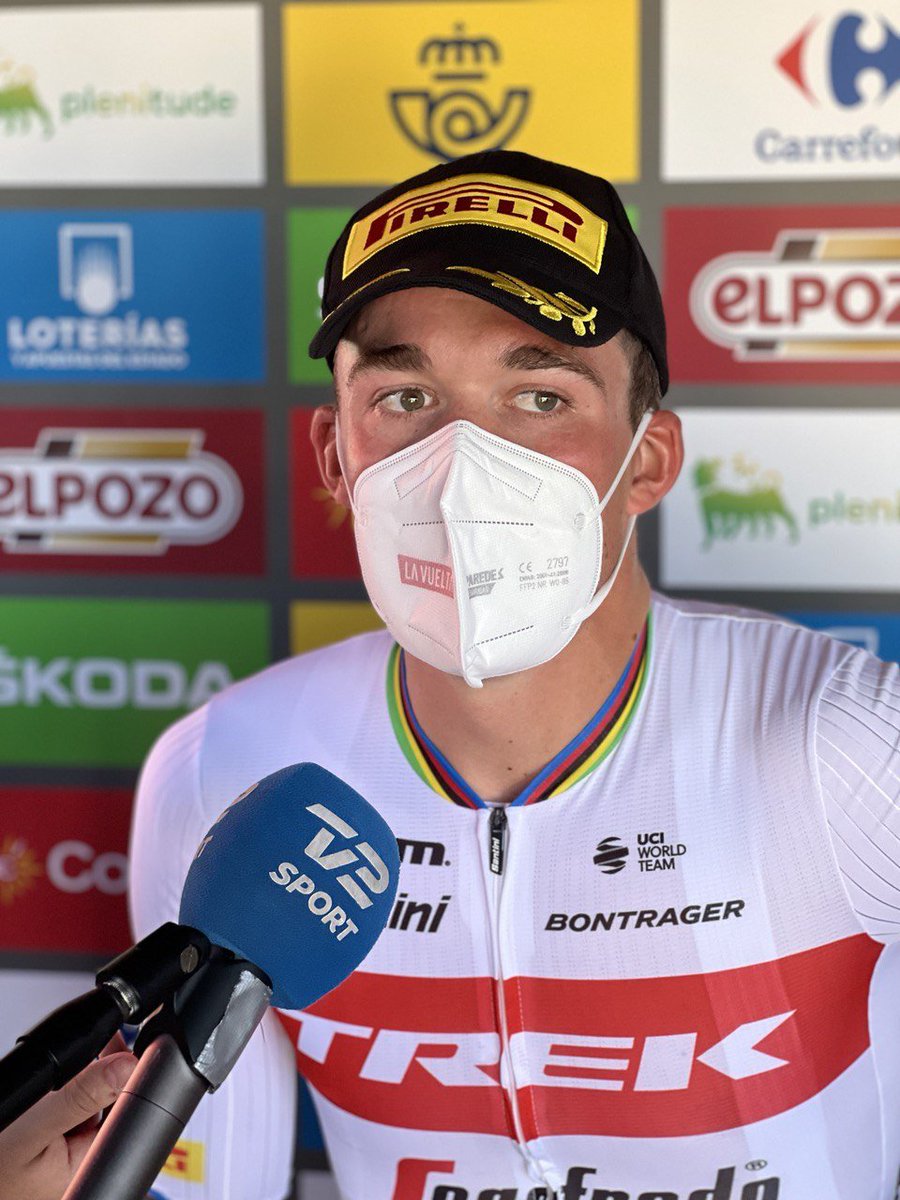 lavuelta's tweet photo. 🏆@Mads__Pedersen @TrekSegafredo:"I promised @alexkirsch92 to win today, he got a daughter yesterday and he wasn’t there for the birth, so the whole team worked really hard to give him this second present in a few days. This win is for Alex, his wife and his new kid"

#LaVuelta22 https://t.co/mh2A9HV1KC