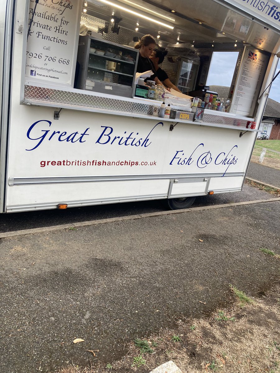 washingtonukfan's tweet photo. Got to get some proper fish and chips why I can!!!! #englishtweet https://t.co/ZR2yOTv40i