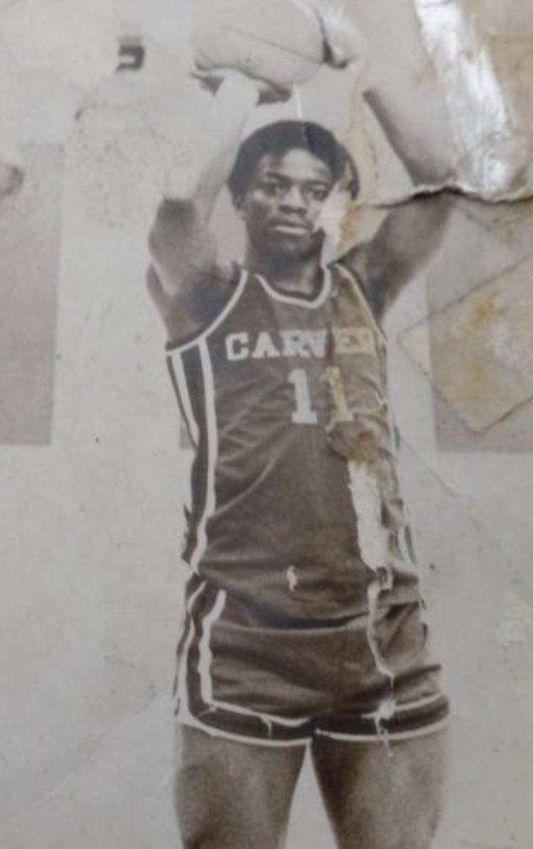 Tommy P. Usher tweet media