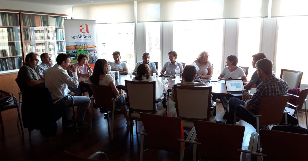 Eng_Agronoms's tweet photo. 🗣 Tornem a la plena activitat d'@Eng_Agronoms amb la #JuntaDeGovern de setembre 

🔋 Tenim les piles carregades per encarar totes les activitats que vindran, entre elles el #CongrésNacionalDEnginyersAgrònoms https://t.co/MxmyaaFxYJ