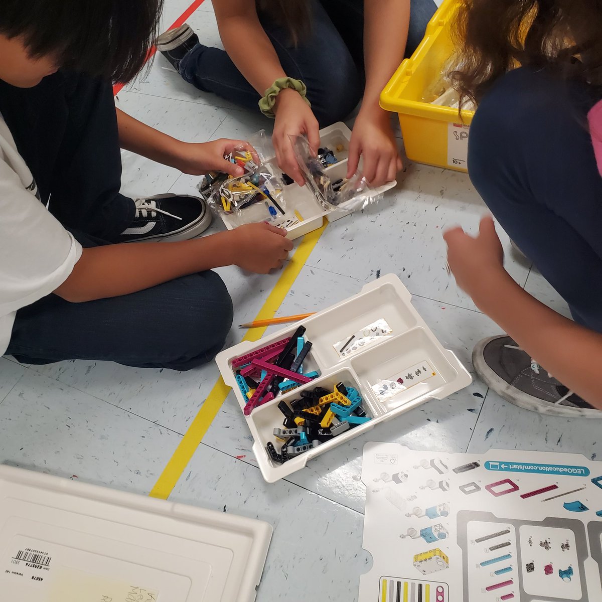 SLuisSTEM's tweet photo. Today we started our @NISDTimberwilde WIN time. I am so excited to introduce @LEGO_Education to our 5th graders. Day 1: organize and team name #picklesonataco #roboticwolves #themonkeys #puppination https://t.co/RNUqKz4fOe
