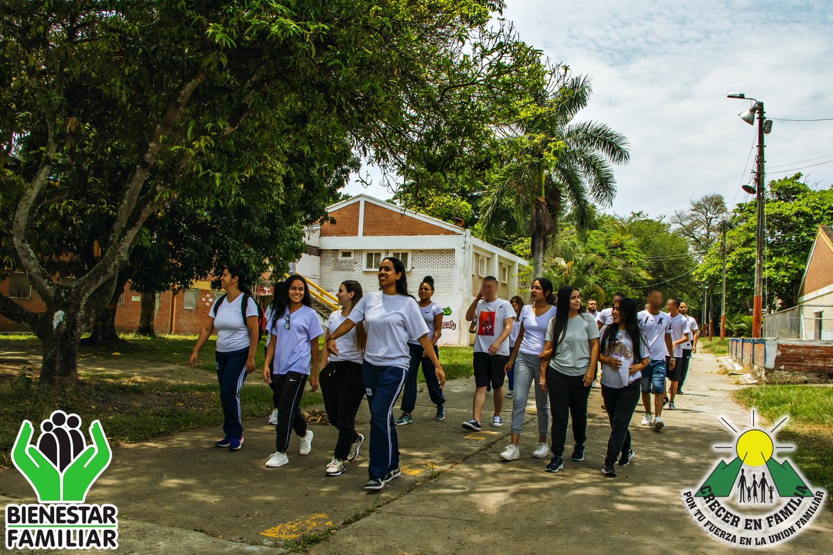CreceFamilia's tweet photo. Continúa proyecto con la Universidad Santiago de Cali @ICBFColombia @DefensoriaCol @GobValle @AlcaldiaDeCali @usantiagodecali @Compubliusc 
#comunicacion #publicidad #herramientas #comunicativas #taller #proteccion #beneficiarios #adolescentes #jovenes #familia #crecerenfamilia👨‍👩‍👧‍👦 https://t.co/9C7tzAHFM1