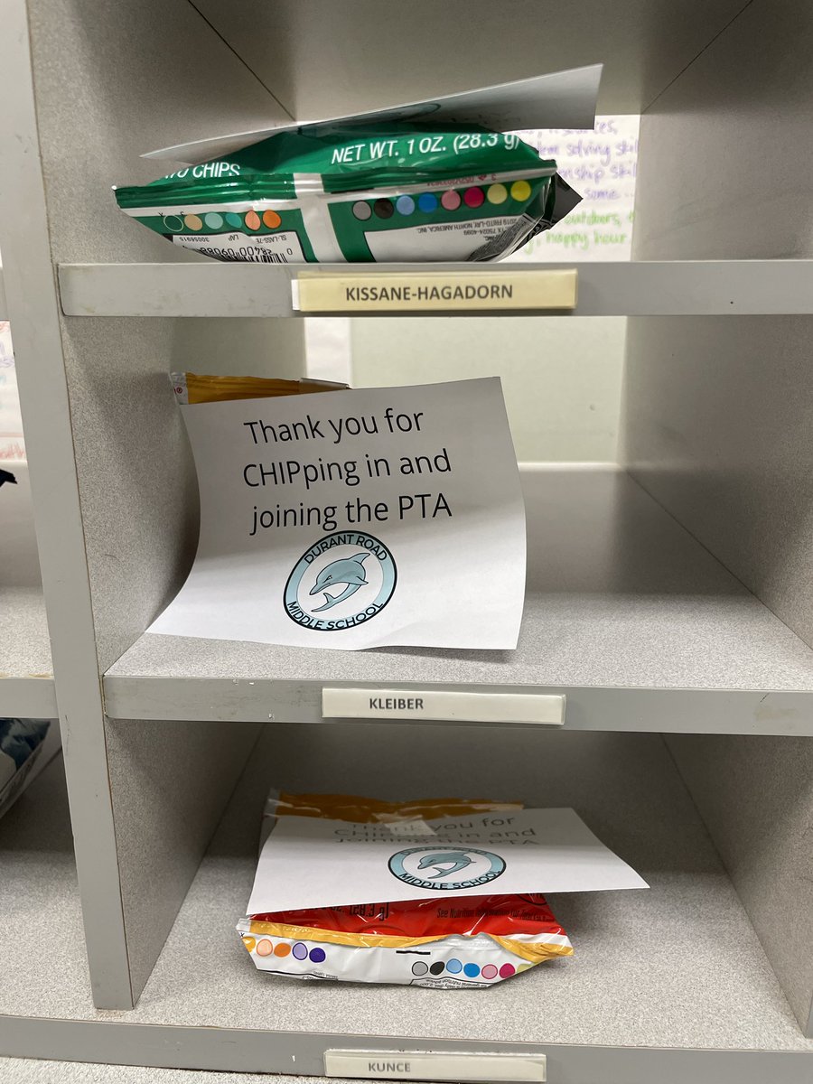 DRMSdolphins's tweet photo. Thank you @wmmspta for the idea! Thank you DRMS Staff for supporting our @drms_pta https://t.co/QT9MBbxpg2