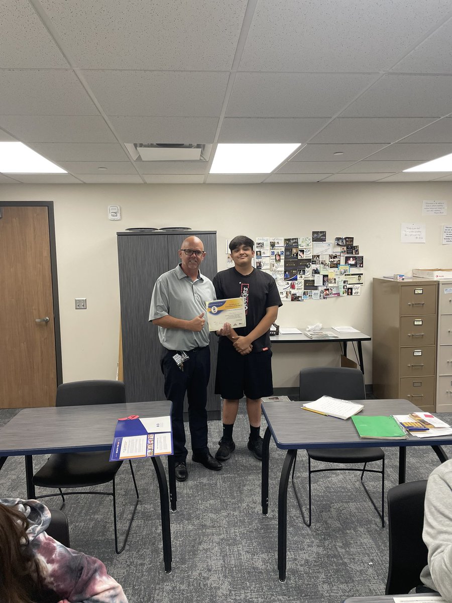 HannyArram4KPS's tweet photo. Congrats to Jose for winning our big prize!! $150 towards a new pair of shoes at Sporting Village compliments of Sporting Edge and BD construction in Kearney!! We appreciate you supporting our scholars and their attendance #attendancematters @KearneySchools #4kps https://t.co/dPeEzGPdpK