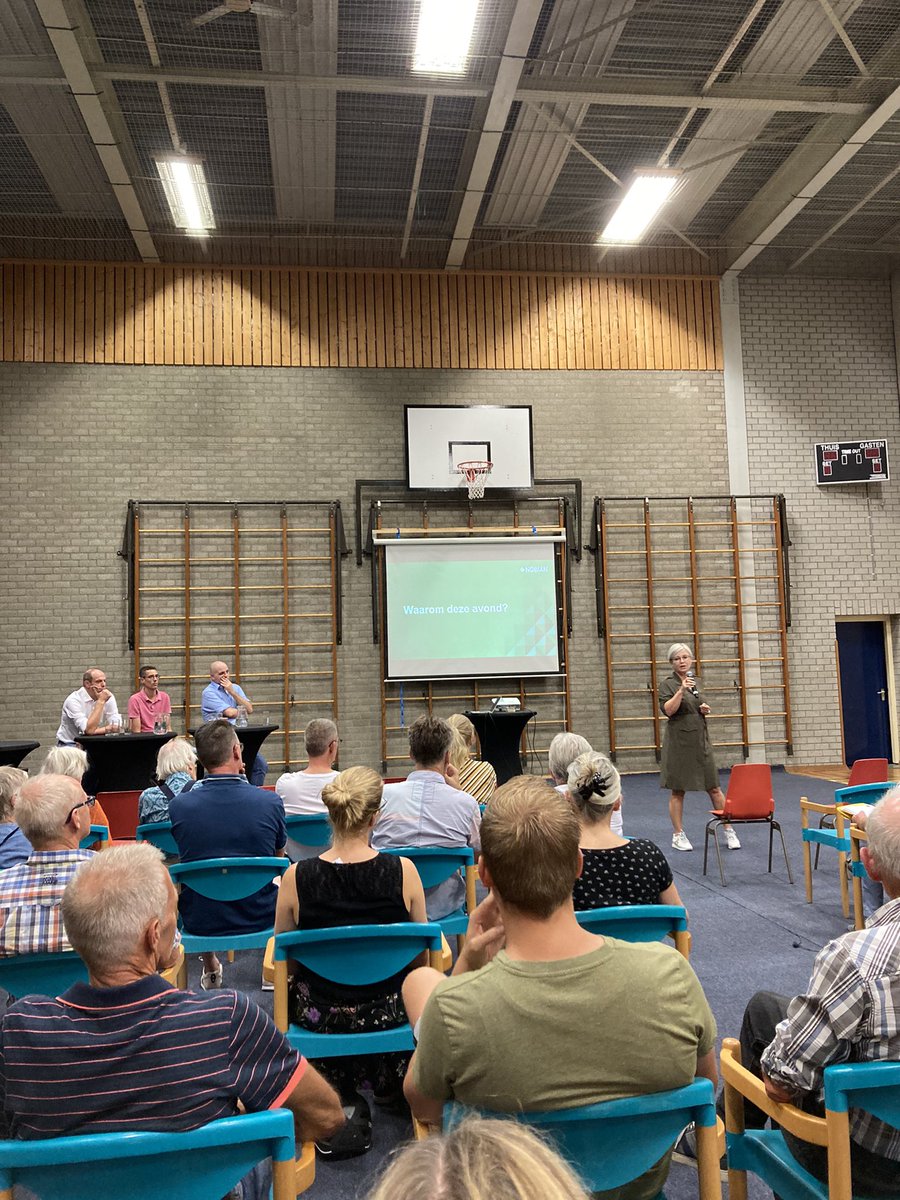 Met Jan-Herman Scholten en gemeenteraadsleden aanwezig bij info.avond van Nobian in de Hoeve vooral om te horen hoe burgerparticipatie door hen vorm is gegeven en wat de ideeën van onze inwoners zijn