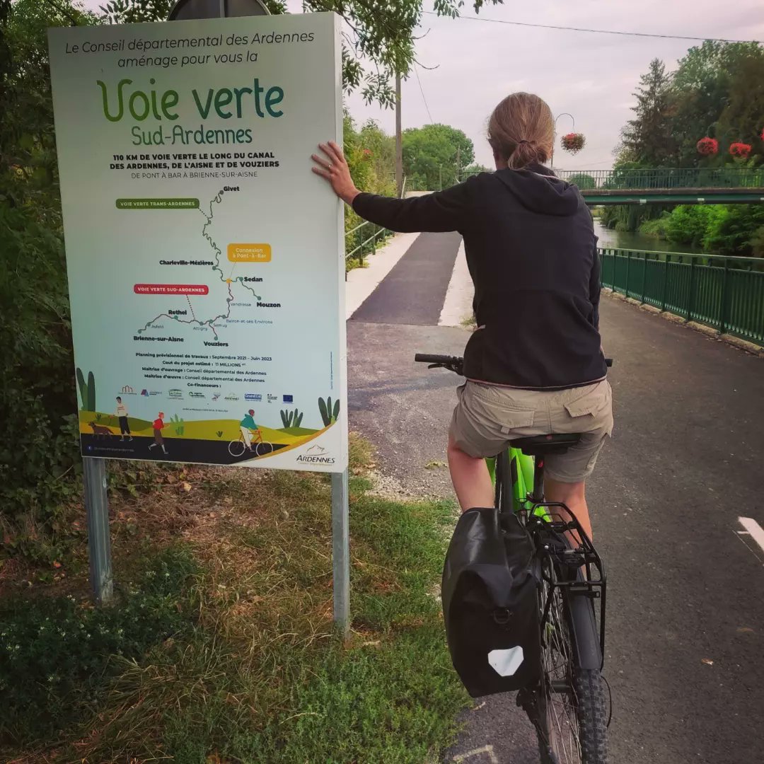 VelosPierrot's tweet photo. Quelques tours de pédales sur les premiers tronçons de la Voie Verte Sud Ardennes. Merci à @08ardennes pour ce beau projet favorisant la pratique du vélo en toute sécurité. Nous espérons pouvoir y proposer de nouveaux séjours en 2023
#tourismeardennes #slowtourisme #veloenfamille https://t.co/5ogcdl5Vbe