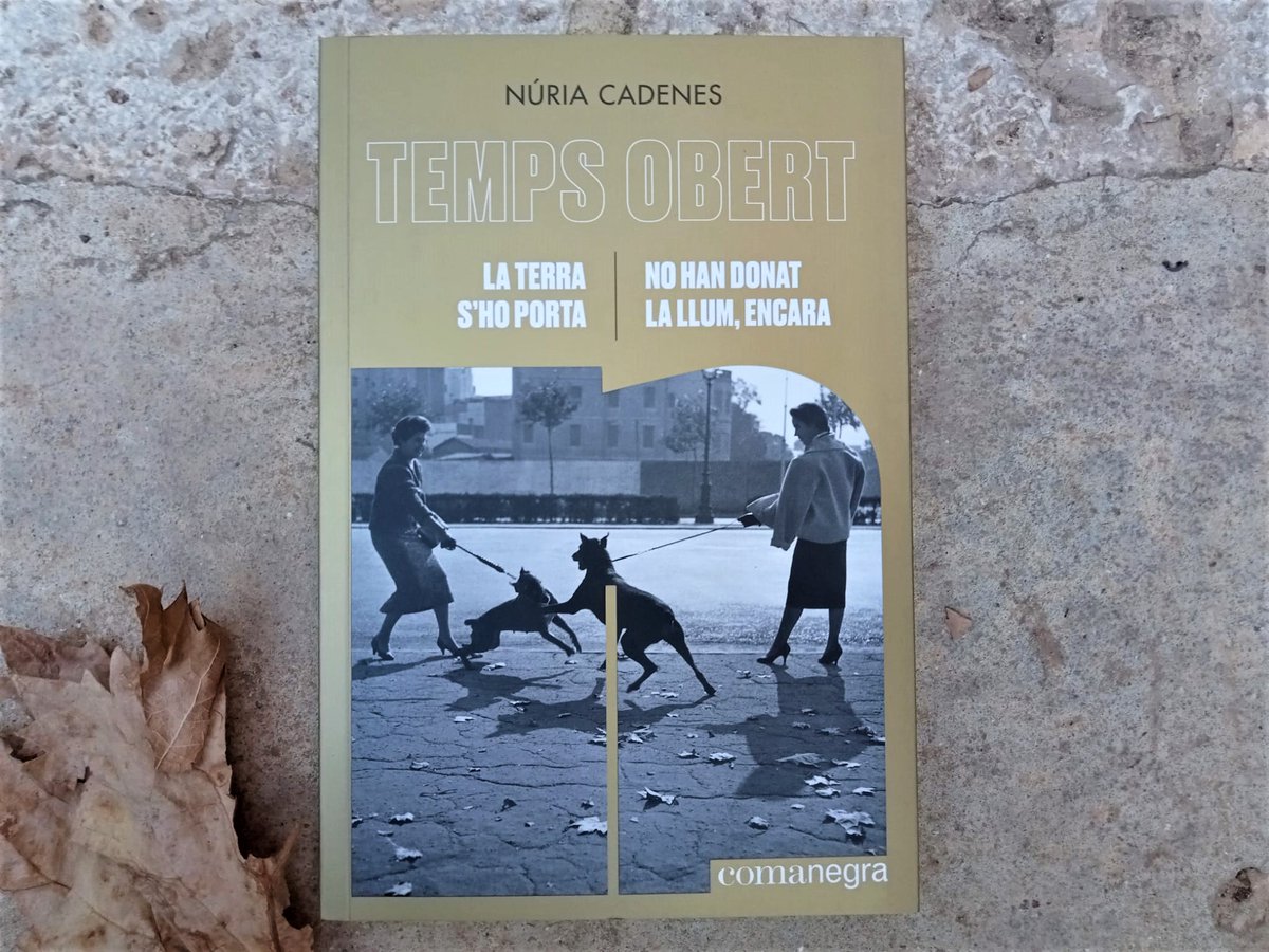 ncadenes's tweet photo. Aquesta emoció d'obrir la caixa i veure que ja existeix.
"Barcelona és un campi qui pugui de trinxes i còmplices amb el règim. I la vida, a vegades, guanya".
A vegades.
#Laterrashoporta #Nohandonatlallumencara
#TempsObert #viscaPedrolo
(Gràcies, @Comanegra) https://t.co/mgP2ki0jYK