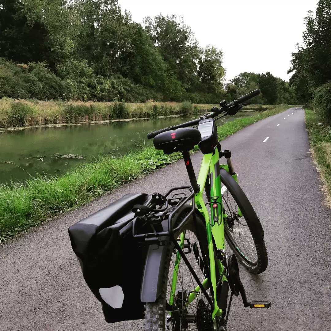 VelosPierrot's tweet photo. Quelques tours de pédales sur les premiers tronçons de la Voie Verte Sud Ardennes. Merci à @08ardennes pour ce beau projet favorisant la pratique du vélo en toute sécurité. Nous espérons pouvoir y proposer de nouveaux séjours en 2023
#tourismeardennes #slowtourisme #veloenfamille https://t.co/5ogcdl5Vbe