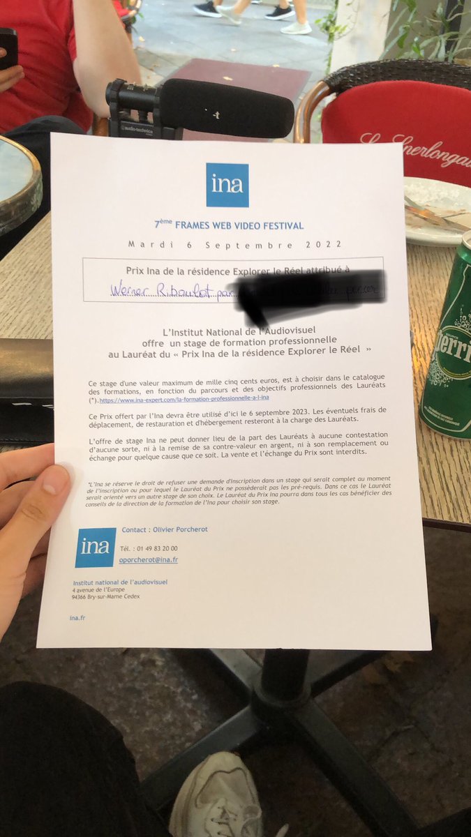 Werner_Riboulot's tweet photo. J’suis trop heureux ! J’ai eu la chance suite aux pitchs de la résidence Frames de gagner le prix INA pour mon projet (no spoil) ! 

C’est une vraie chance ! Et bravo aux autres résidents et merci au jury ! https://t.co/zjMt1MDLr1