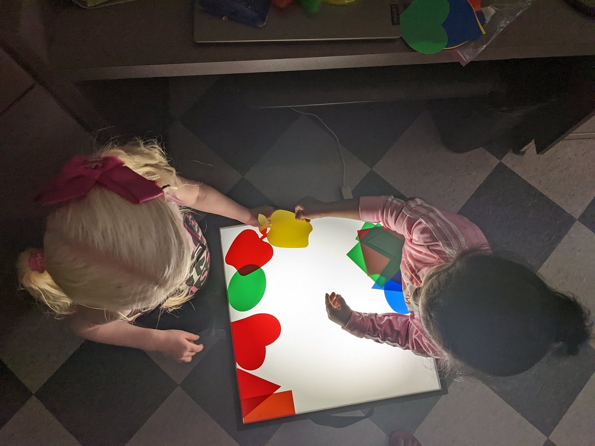Exploring shapes with friends. #preschool <a href="/RioSDLive/">RioSchools</a>