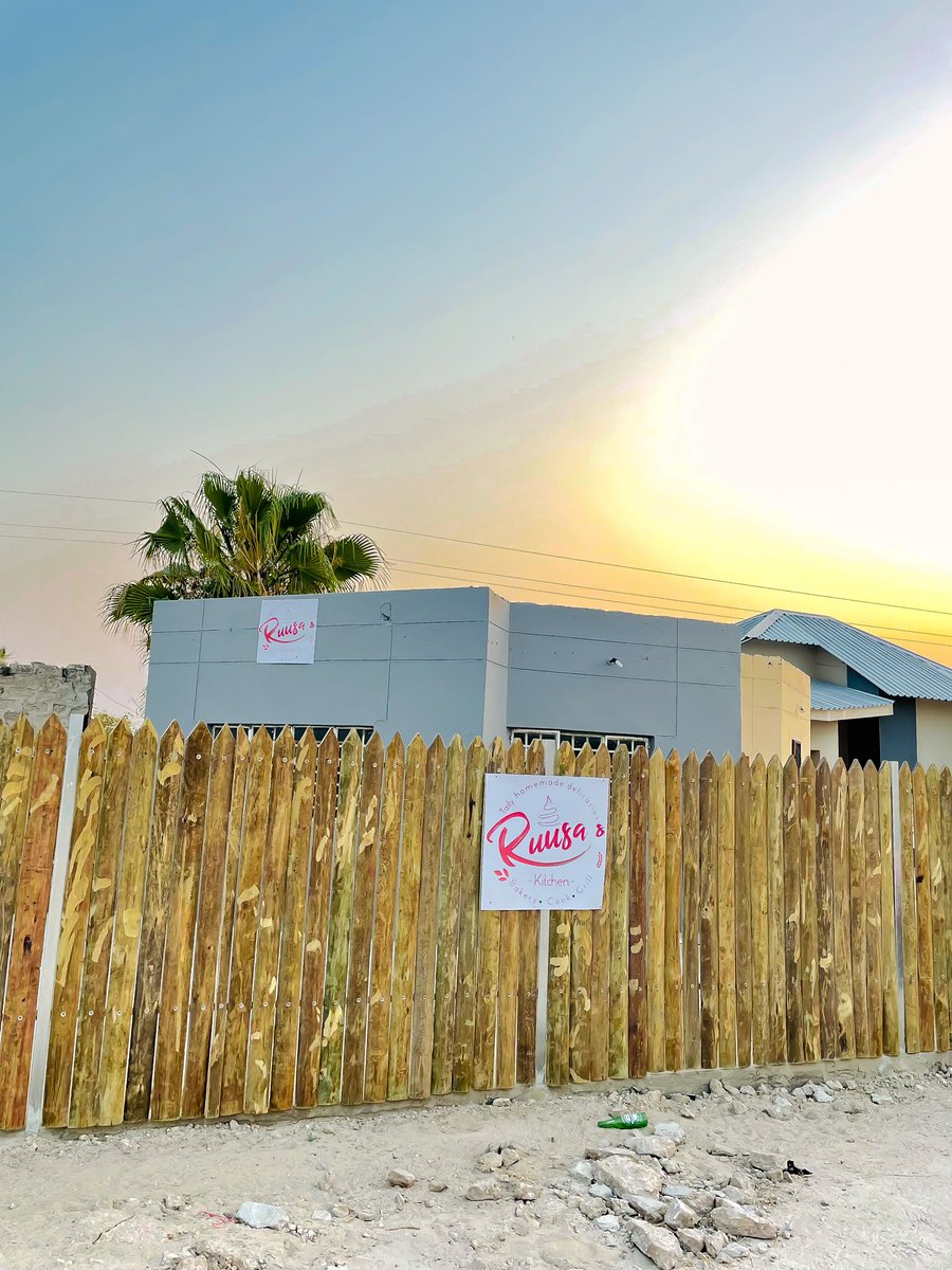 Yatalenii's tweet photo. Look at God 🥺❤️
We are officially opening my little eatery on takeaway basis for now. As from 10/09/2022. We are opposite Holiday inn, onethindi-ondangwa main road. https://t.co/lq4Fp3ovgV