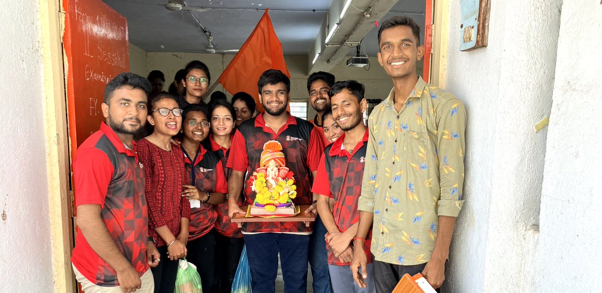 PravaraPharmacy's tweet photo. #Glimpsesofganpatifestival2022
#ganpativisarjan
#ganpatifestival2022
#pravarapharmacyloni
#pravara
#pharmacy
#education
#prcop https://t.co/ygIFwPdNe0