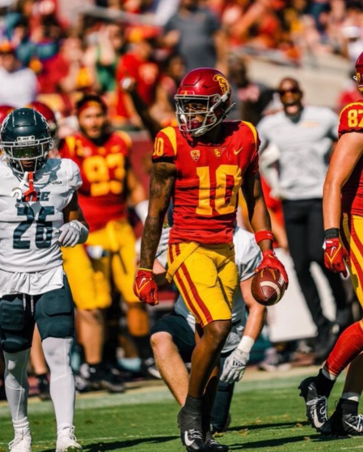 Coach__Chance's tweet photo. College football is a special time for me. Just wana watch my sons live out their dreams and be a proud father. The outcomes r what they r.
#GoDucks π₯ππ #95
#FightOn βοΈπ΄π‘ #10 https://t.co/vxCxdamvd3