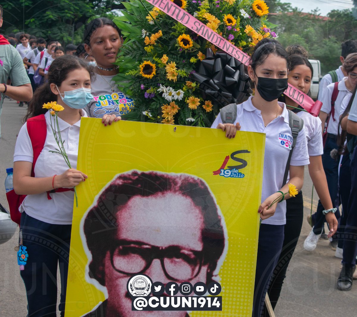 cuununan's tweet photo. Participación de entrega Floral en el monumento del Comandante Pedro Araúz Palacios en saludo al 73 aniversario de su Natalicio.

#CUUN1914 https://t.co/JINpfjU1i8