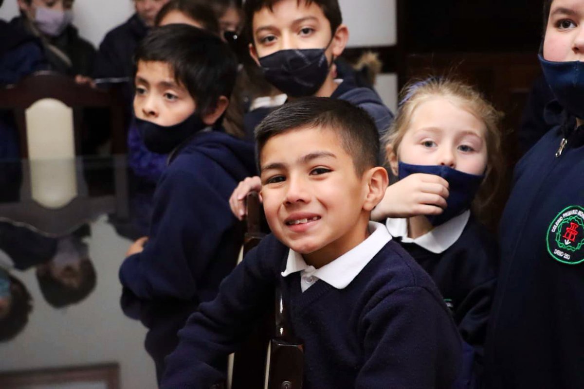 jaimemendezh's tweet photo. En el marco del ciclo de visitas de distintas escuelas al municipio, fue muy lindo recibir a alumnos y docentes de 3er grado del Colegio Monseñor Terrero #SanMiguel https://t.co/A7NgeCMjto