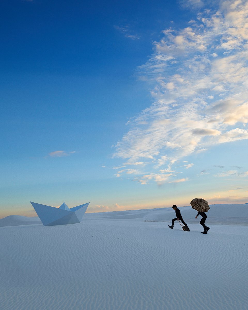 LouisVuitton's tweet photo. Unknown territories. An ode to the inner child, Louis Vuitton’s new campaign captures local schoolchildren exploring otherworldly American landscapes. Explore the latest chapter of the ongoing journey at https://t.co/M5SNm3Jgnj
Photo by Viviane Sassen for #LouisVuitton https://t.co/yFGzv0w91D