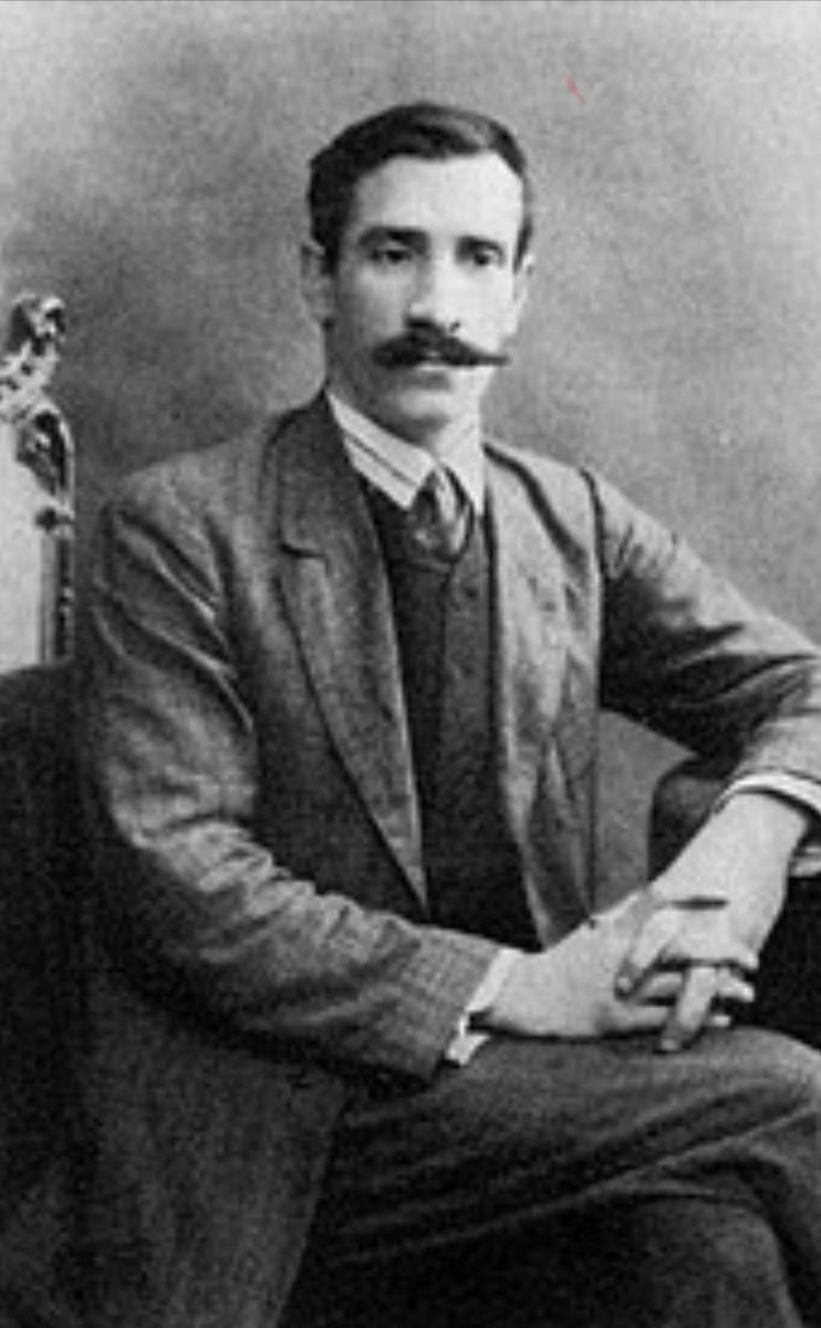 “Нужно е да се научите да затваряте скучната книга, да излизате от лошия филм, да напускате лошата работа и да се разделяте с хората, които не държат на вас.“
Александър Грин