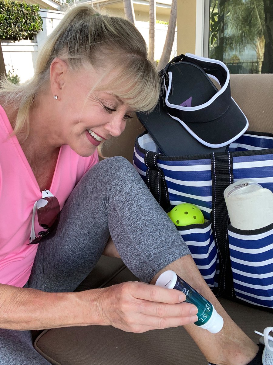 TrustBiologic's tweet photo. I'm telling you that I am going to go workout.  Now I have to!  #dontmissaday #exercise #behealthy #longevity #fungevity BEAT #depression and #anxiety with exercise and remember to #stretch #assistedstretch https://t.co/tznWlcgDTS