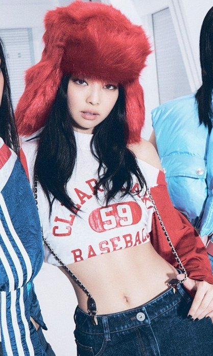 kpop moments that could kill a sapphic (@kpopsapphic) on Twitter photo 