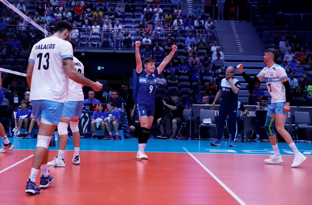 Argentina with <a href="/SantiDanani/">Santi Danani</a> in quarterfinals! 🇦🇷💛💚

#JurassicKnights⚔️