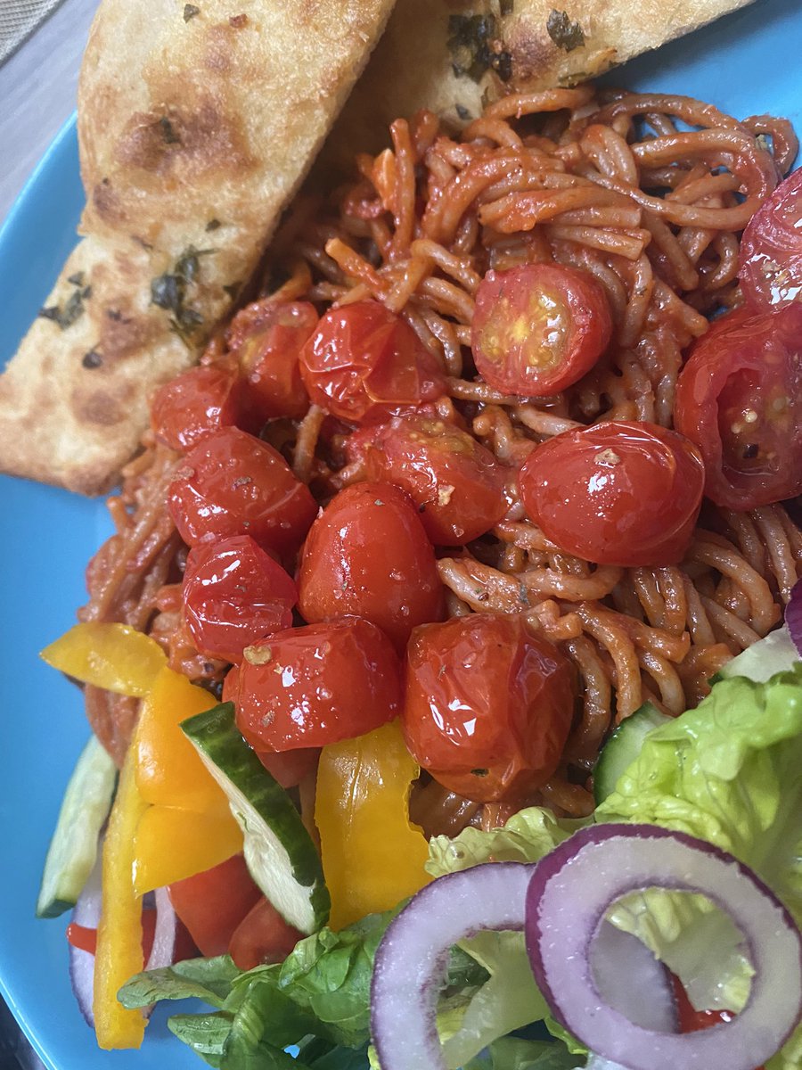 Spaghettini alla assassina having seen <a href="/baxcooka/">Jane Baxter</a> perfect it on <a href="/SaturdayKitchen/">SaturdayKitchen</a> 
Yummy!