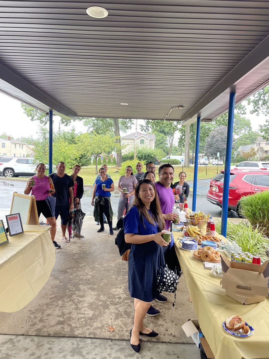 HenryBMilnes's tweet photo. We had a great first day welcoming all of our students back to Milnes! 🍎✏️ Our amazing PTA sponsored a Boo Hoo Yahoo Social. https://t.co/0spOSxHWt6