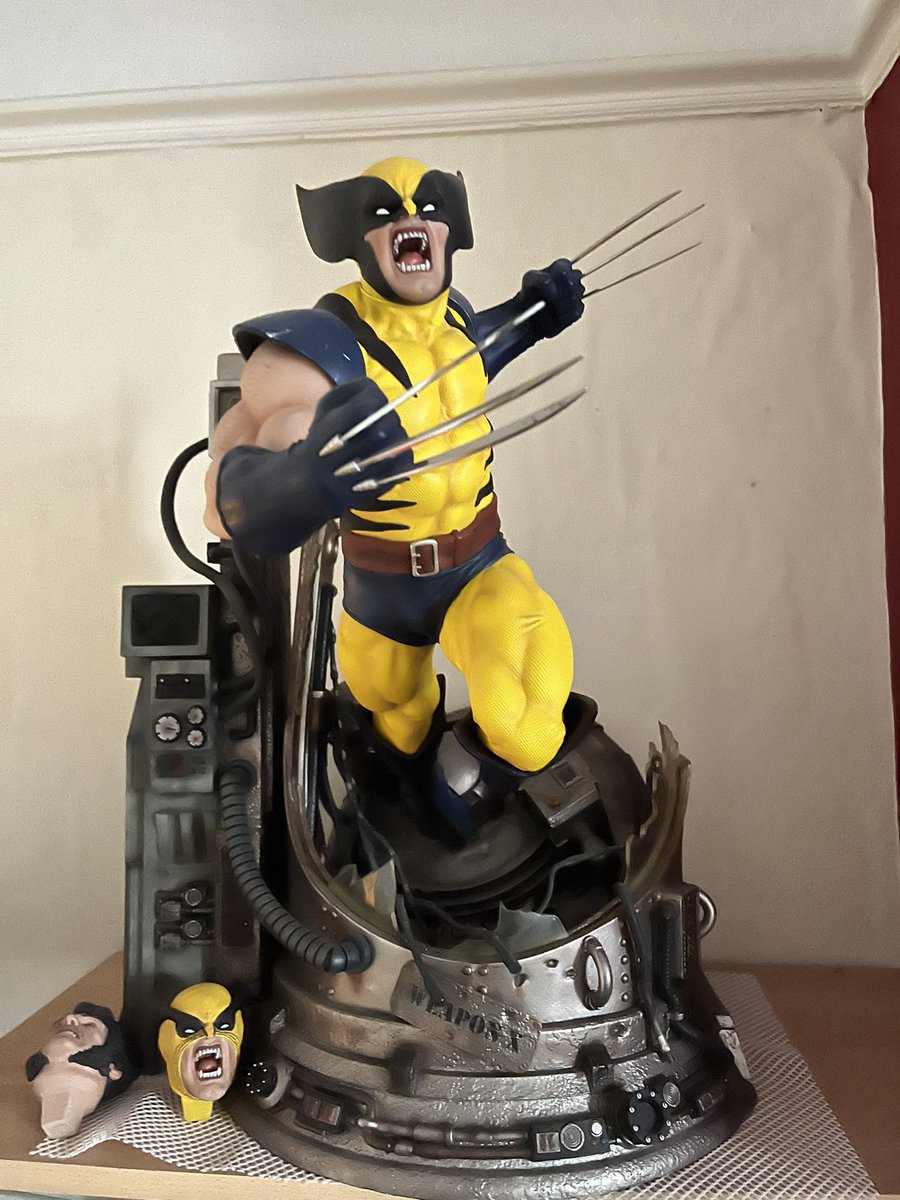 WolverSteve's tweet photo. When re-boxing just one statue feels a living nightmareβ¦ #GotASweatOn soooooooo many boxes in boxes and more boxes π¦
#Wolverine #IronStudios https://t.co/yMeQ6T15Fu