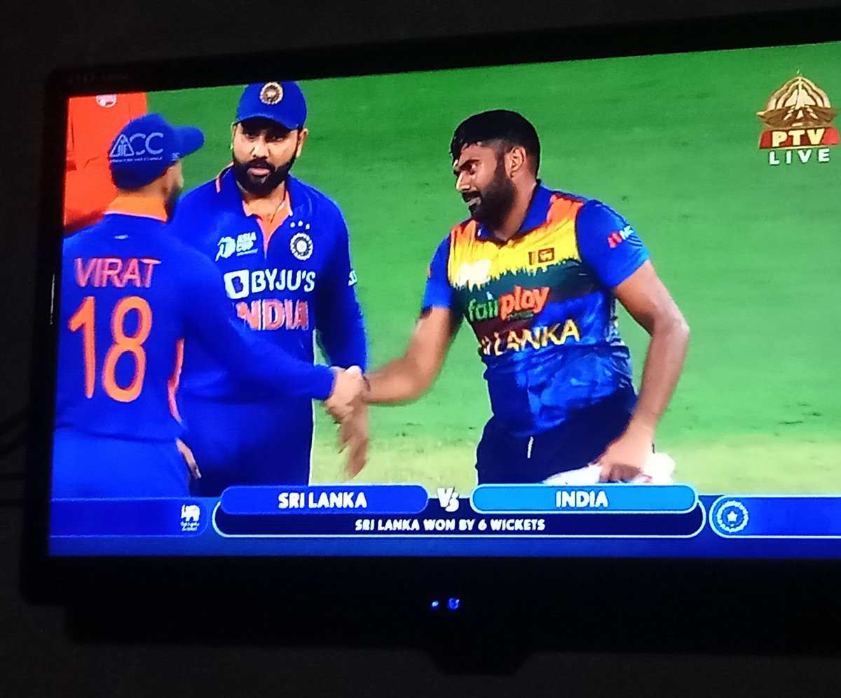abdul_writes786's tweet photo. Beta Cholo ghar jao😂🇮🇳
#INDvsSL https://t.co/m4BdbrRyV2