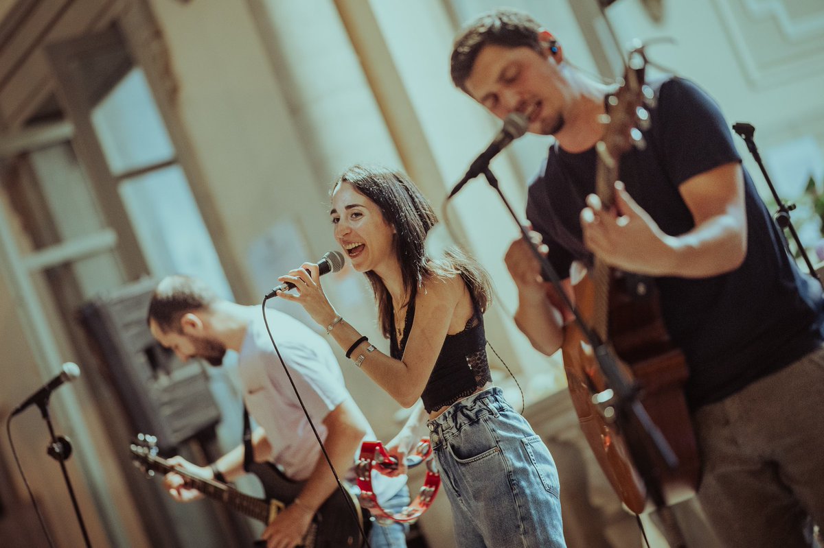 SotracOficial's tweet photo. Aquest diumenge tocarem al #firamusics de Sant Joan de les Abadesses. Serà en format acústic, i serà l’últim concert que farem aquest estiu! ✨💗

📸 @Jordi_Galderic 

#poprock #poprockmusic #poprockband #música #music #encatalà #músicaencatalà #músicaenviu @StJoanAbadesses https://t.co/4cO5tyG1SP