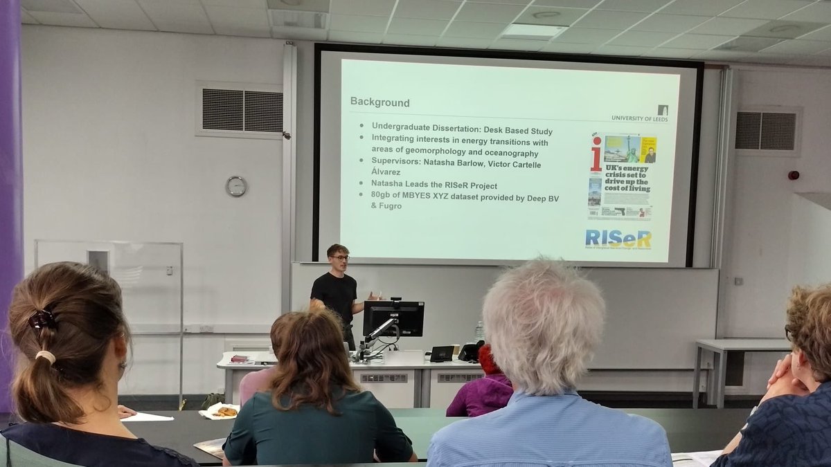 ProfTashaBarlow's tweet photo. Excellent to see 2021 @SEELeeds graduate Thomas Cockbain giving a talk at @BSG_Geomorph on his Marjorie Sweeting Prize winning dissertation. Nice one Tom 🙌🙌 

Thanks to @PalaeoLou for the photo ☺️
@ESSILeeds @IAGLeeds @SEEStudent @UoLStudents https://t.co/u43jteQhXB