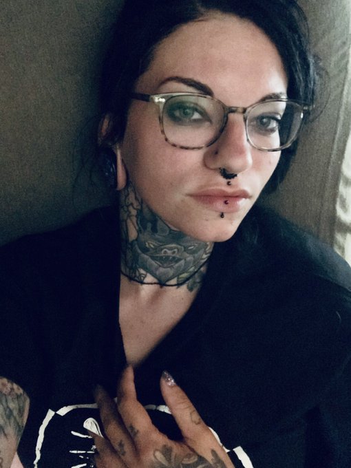 This isn&rsquo;t love It&rsquo;s a fucking vibe  https://t.co/gYInMea0Ll $krakengirl666 https://t.co/0IUgl1UrmN<a href="/tag/mvsales"class="tags"><span>#mvsales</span></a>