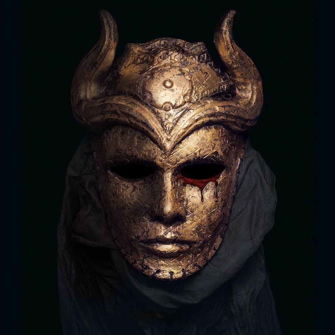 screentime's tweet photo. The Crabfeeder is confirmed to be wearing a Sons of the Harpy mask in #HouseOfTheDragon 

He also had greyscale 

(via @EW) https://t.co/WPu502Tqpm