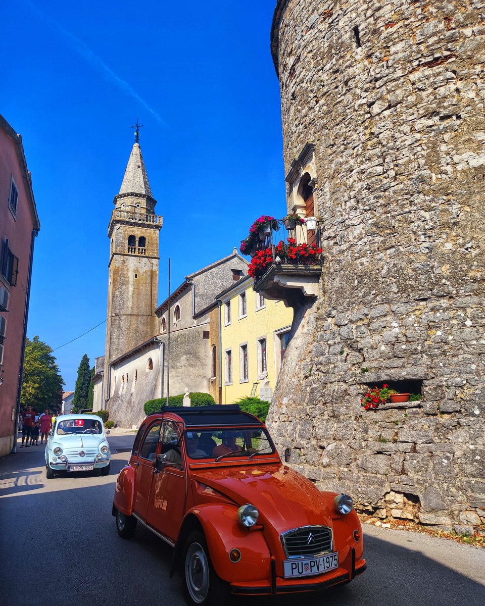 LenkaSajina's tweet photo. Kartulina iz Žminja 🚗

#žminj #istra @Croatia_hr https://t.co/mzjjVe9lYp