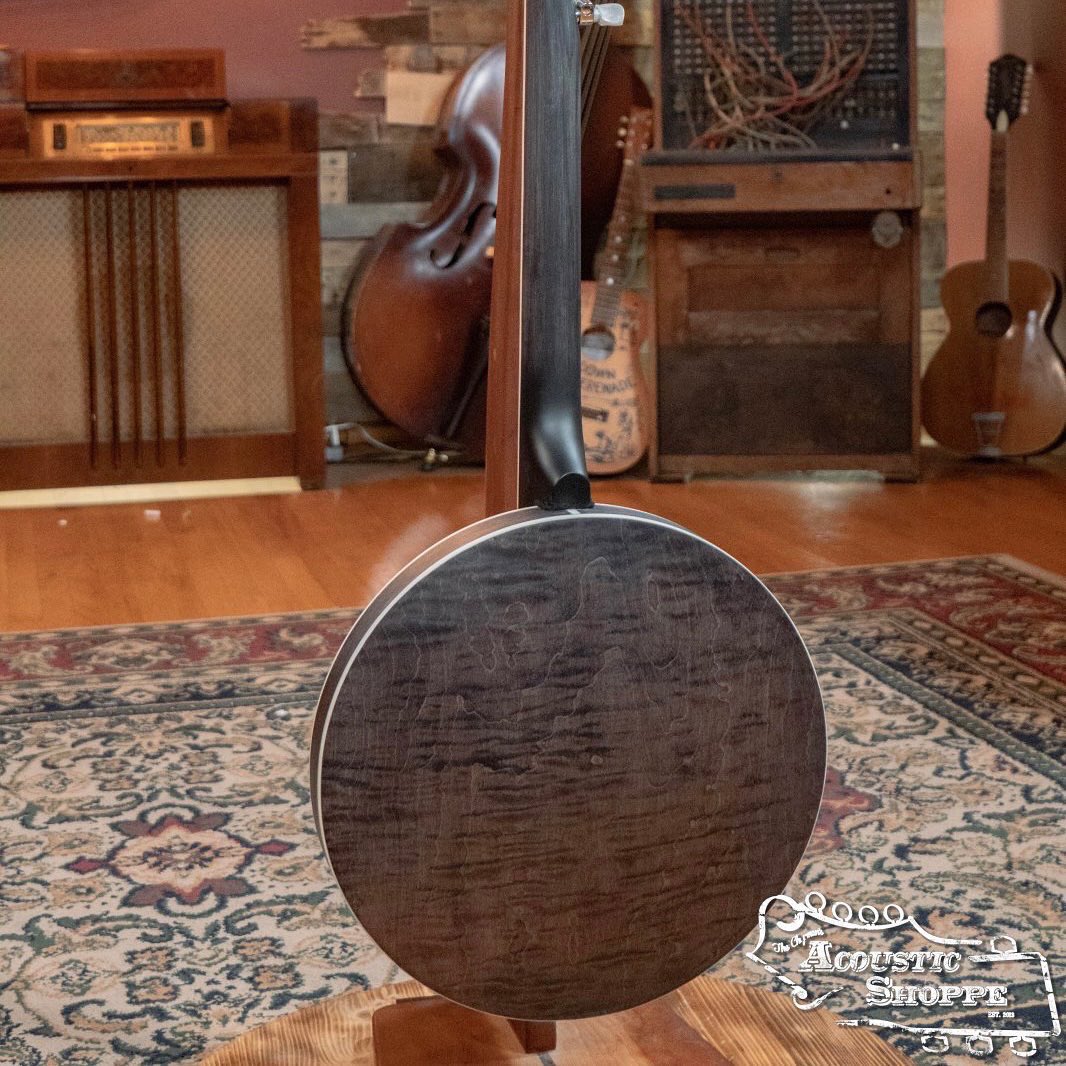 Y’all ready for another #TonewoodTuesday? We’ve got a banjo for you all today! 🪕

Check out this stunning Ortega Falcon Series OBJE400TCO Charcoal Quilted Maple 5-String Banjo w/ Built-In Pickup #0109

@OrtegaGuitars 
#banjo #banjos #banjomusic #banjoplayer #banjolove #banjolife