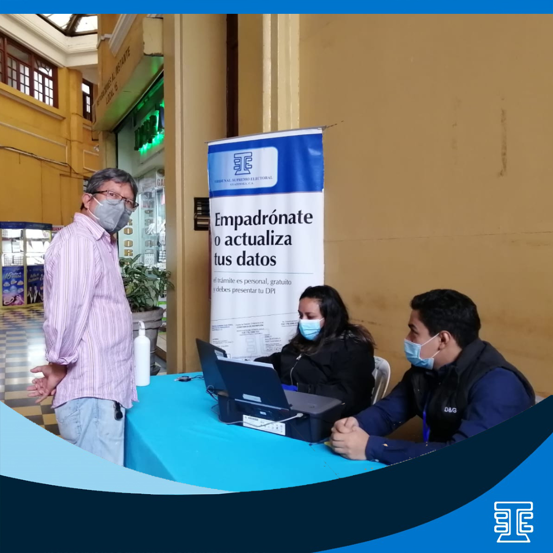 TSEGuatemala's tweet photo. #GuateSeEmpadrona | Si transitas por el Centro Histórico, zona 1, recuerda que puedes realizar tu trámite de empadronamiento en Pasaje Rubio, sobre la sexta avenida. Para levar a cabo el trámite debes presentar tu DPI.

Estamos de lunes a viernes de 09:00 a 17:00 horas. https://t.co/3ysLhwFTlM