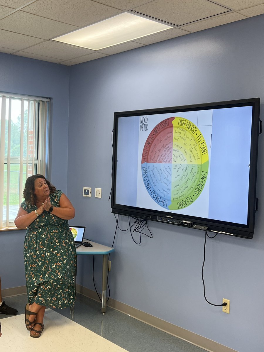 Watching <a href="/gmbrockner/">Michele Brockner NBCT</a> (re)introduce our 6th graders to the <a href="/rulerapproach/">RULER</a> to start of the school year. Great to see the grade level coming together to start the year off positively!  How do you want to feel while at school? <a href="/KMBressler/">Kathleen Bressler</a> <a href="/ElementarySw/">SullivanWestES</a> <a href="/SheriParucki/">Sheri_Parucki</a> <a href="/SWEScounseling/">ElementaryCounselingTeam@SWES</a>