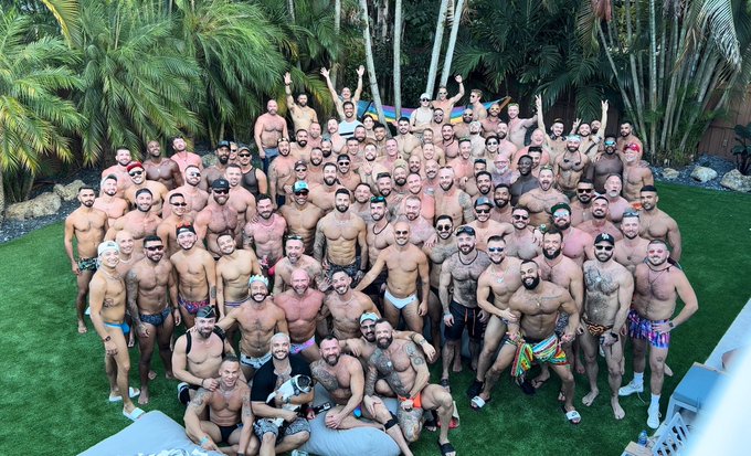 My Labor Day weekend was filled with lots of amazing, funny, smart, handsome, sexy men&hellip;what could anyone<a href="/tag/muscle"class="tags"><span>#muscle</span></a><a href="/tag/worship"class="tags"><span>#worship</span></a><a href="/tag/muscleworship"class="tags"><span>#muscleworship</span></a><a href="/tag/gayguy"class="tags"><span>#gayguy</span></a><a href="/tag/gayjock"class="tags"><span>#gayjock</span></a>
