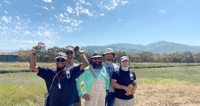 marinparks's tweet photo. Thank you to volunteers from Autistry Studios. In August before the heat wave, they came out to McInnis Park and removed Russian thistle plants from the edge of Las Gallinas Creek. After lunch they also worked to remove litter from the park. Grateful for our volunteers! https://t.co/W0XhkpwGg5