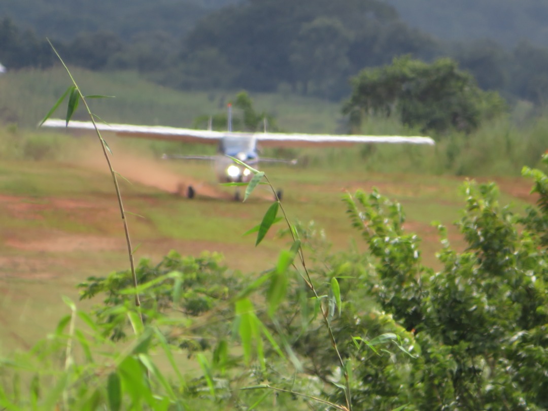 Pk_hvs's tweet photo. HONDE VALLEY AIRSTRIP REVAMPED

Massive development as we begin to see charter flights coming into the Valley growing the Village tourism. Thanks to private companies for revamping the old air strip at Katiyo. https://t.co/nKGSxbiuUk
