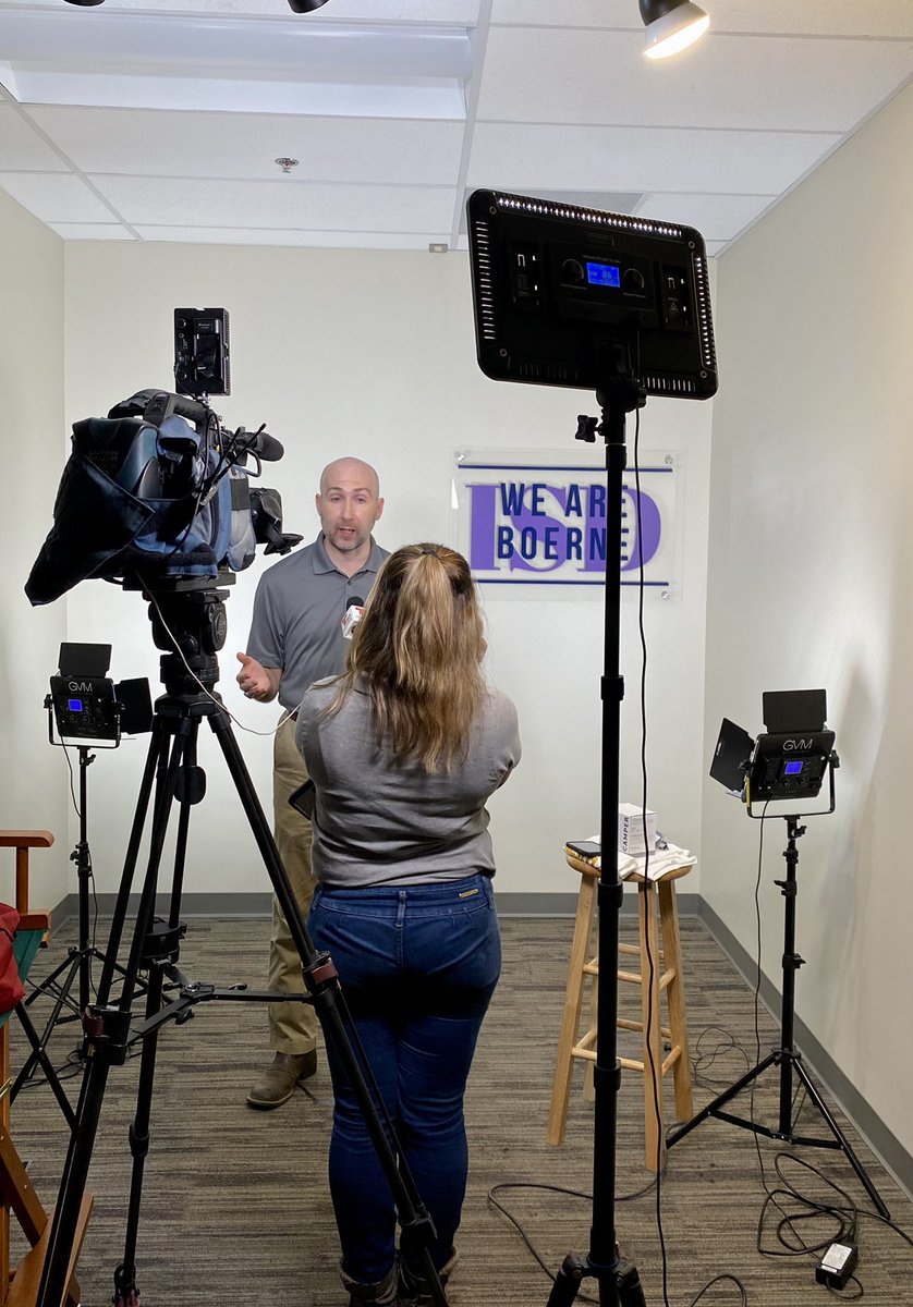 BryanBenway's tweet photo. 🎤 Spanish TV station Telemundo San Antonio interviewed me (in English) to discuss @BoerneISD’s upcoming Parent Education Speaker Series. 

The series will feature experts who will discuss potential dangers in our community. 

I hope I sound good en Espanol!

VIVA Telemundo! 🎉 https://t.co/TtpN2B8xkz