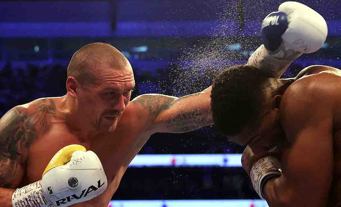 BoxingNoir's tweet photo. AJ don't get no respect
https://t.co/PkC5VWB3li
#boxing @anthonyjoshua @DAZNBoxing @MatchroomBoxing https://t.co/lBmwC45tzw