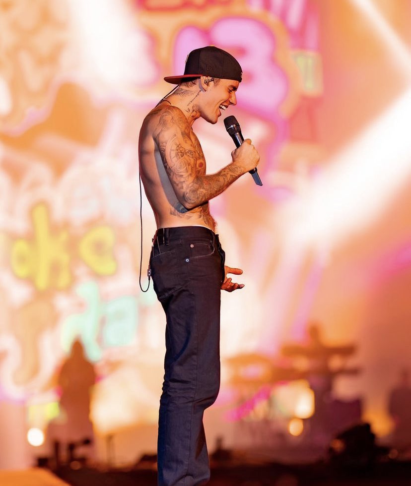 biebersmaniabr's tweet image. Justin Bieber felizinho no Brasil. 🫶🏻