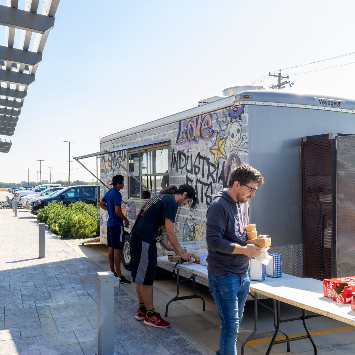 iconrvparts's tweet photo. We're celebrating our great team with another staff appreciation lunch! Thank you "The Bunker" for the meals and thank you to our ICON staff for all of their hard work and dedication!

#ICONDirect #staffappreciation https://t.co/JkcpbJJ0Zc