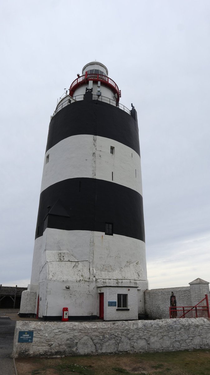 David0Connor's tweet photo. Hook Lighthouse is well worth a visit #hookheadlighthouse #lighthouse #lighthouses #irishtourism https://t.co/9njuUtSf14
