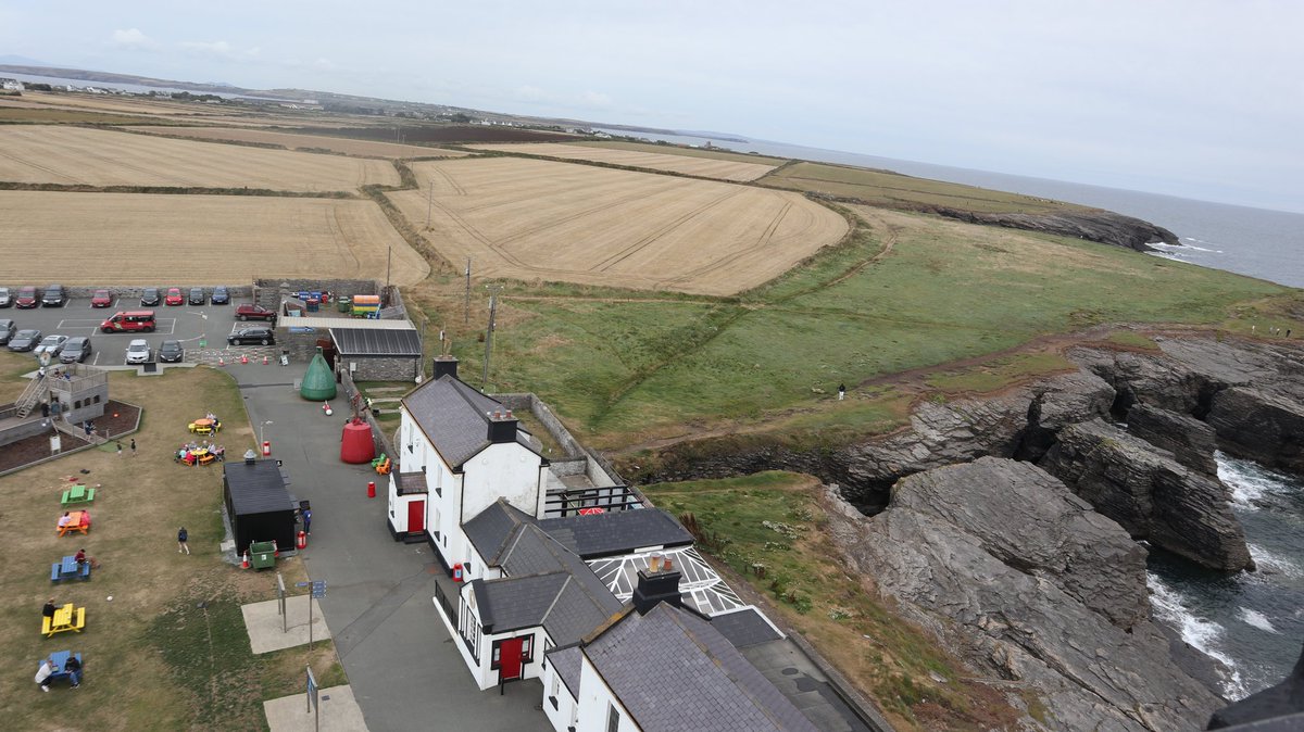 David0Connor's tweet photo. Hook Lighthouse is well worth a visit #hookheadlighthouse #lighthouse #lighthouses #irishtourism https://t.co/9njuUtSf14